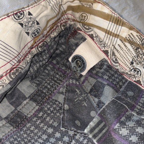 Quicksilver Men's olive green Cargo Shorts Gently Loved 34 - Picture 8 of 13